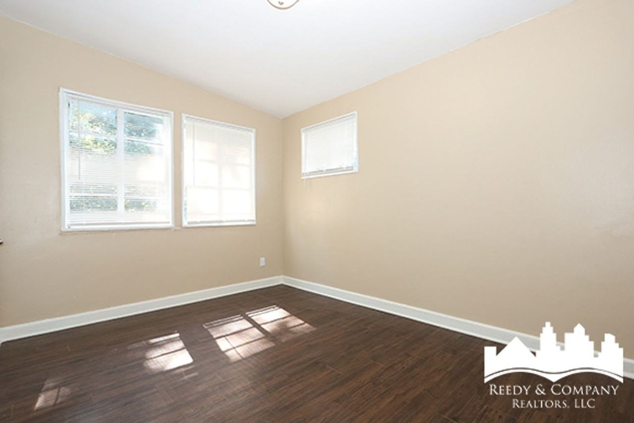 1078 North Evergreen Street - Photo 7 of 16