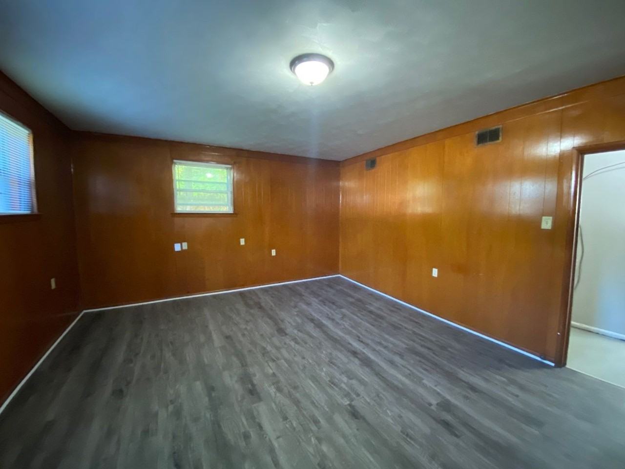 3590 Merritt St - Photo 6 of 15