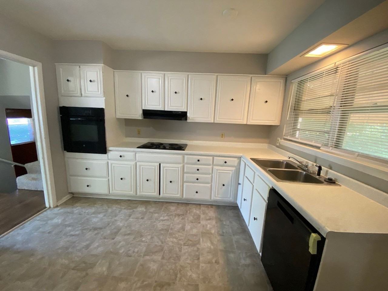 3590 Merritt St - Photo 2 of 15