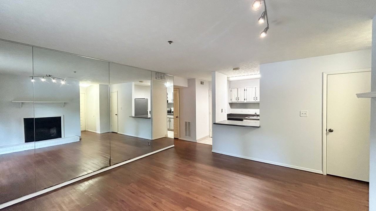 1707 Cumberland Ct Se - Photo 7 of 15