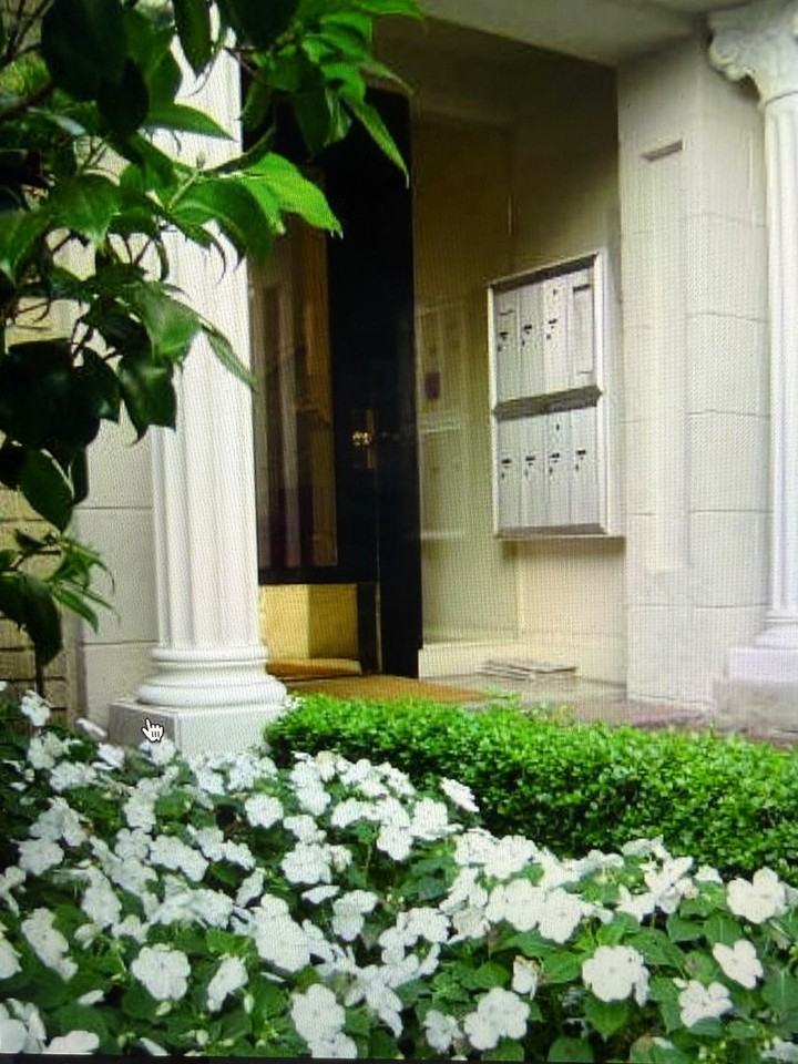 Marina Court - Photo 2 of 3