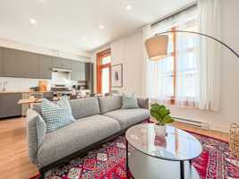 featured image of 1342 Rue Notre-Dame Ouest #1