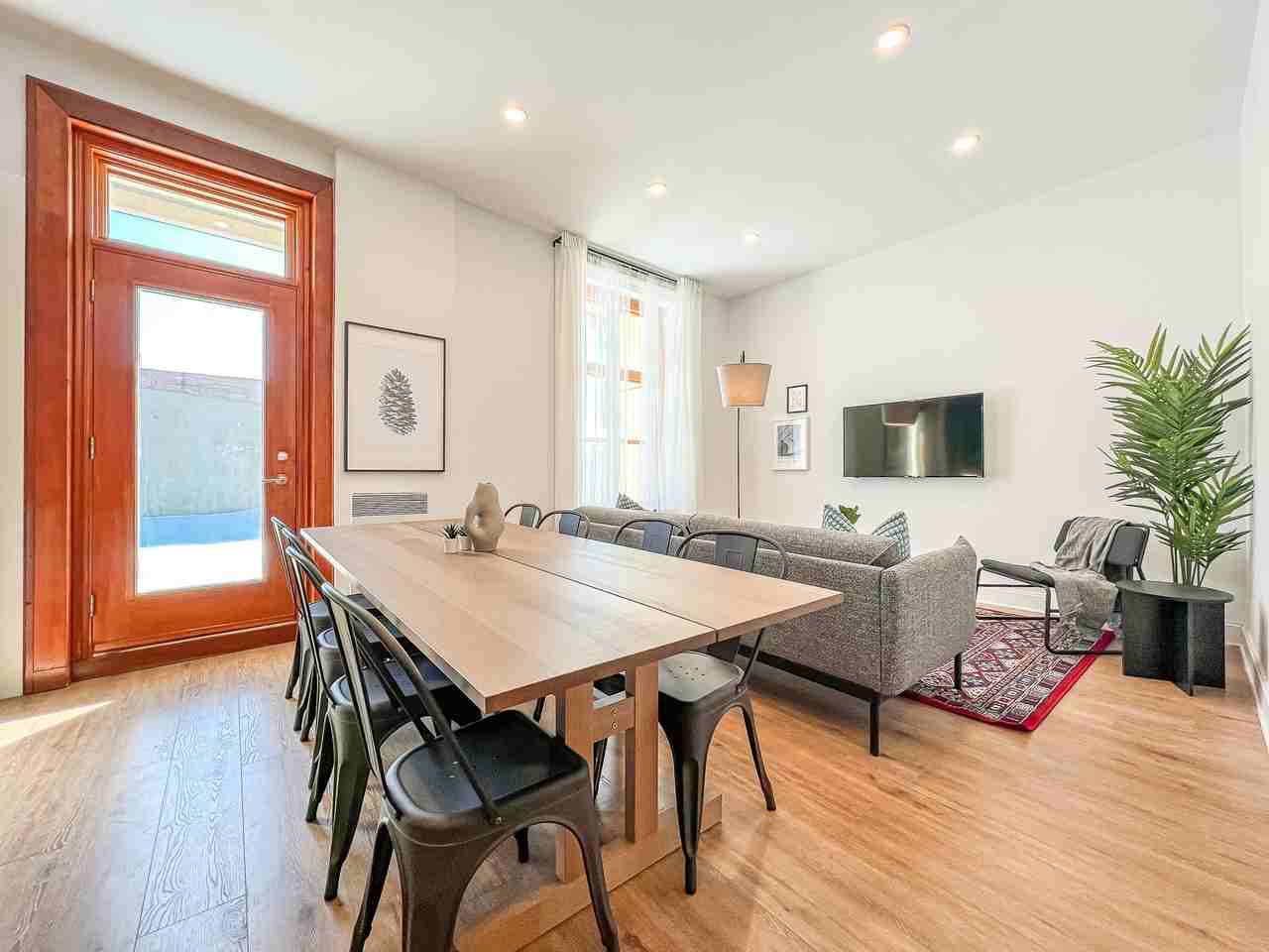 1342 Rue Notre-Dame Ouest #1 - Photo 3 of 24