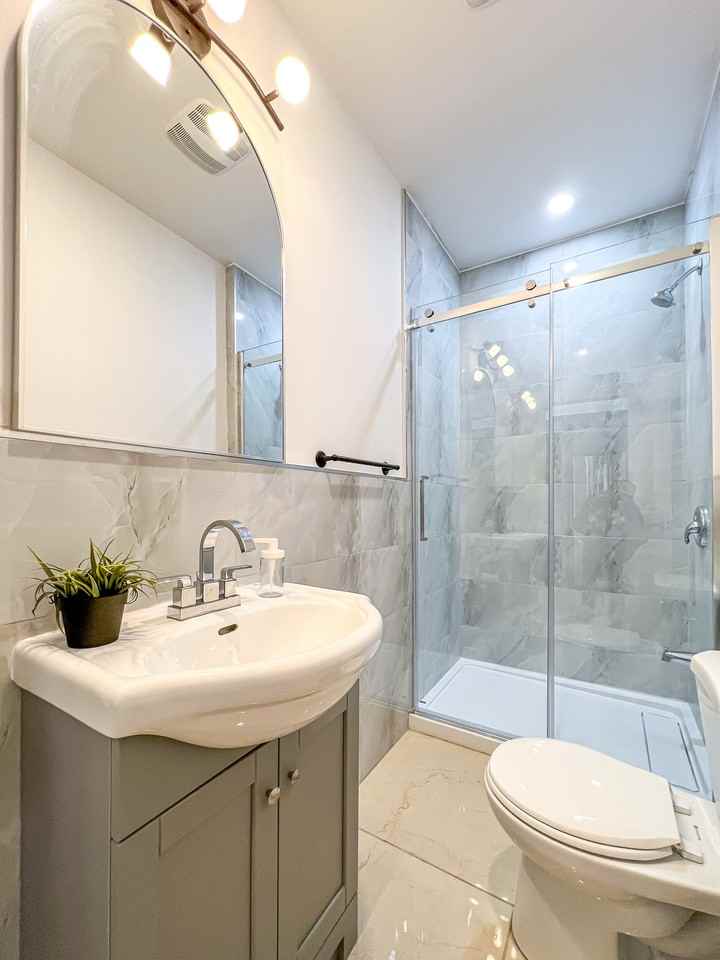 1342 Rue Notre-Dame Ouest #1 - Photo 7 of 24