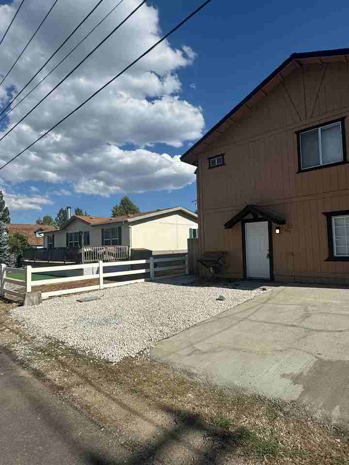 2160 5th Ln - Photo 3 of 18