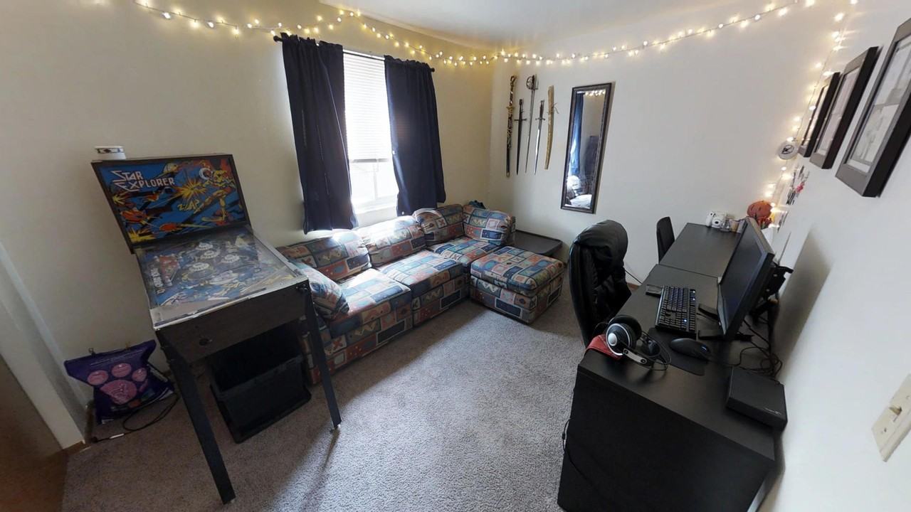 353 Campus Apartments - Photo 5 of 11