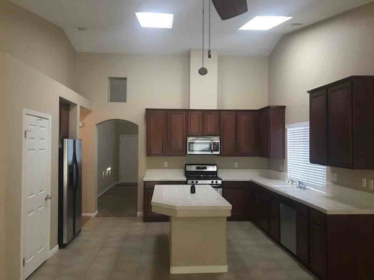 12015 Copernicus Ave - Photo 3 of 8