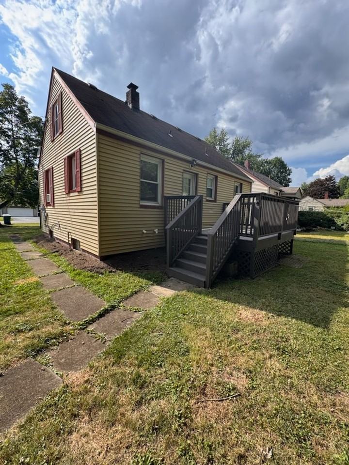 817 Taylor Ave - Photo 2 of 13