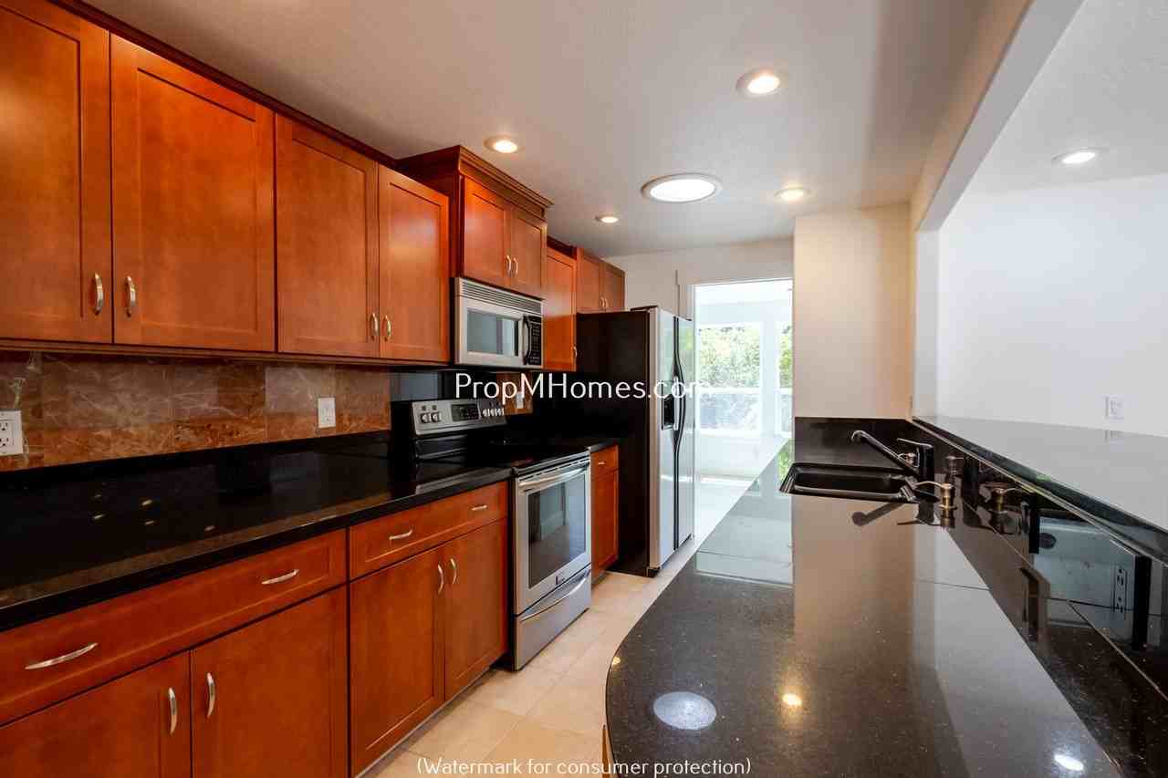 14995 Sw 141st Ave - Photo 7 of 30