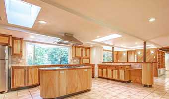 featured image of 6010 Se Riverside Dr