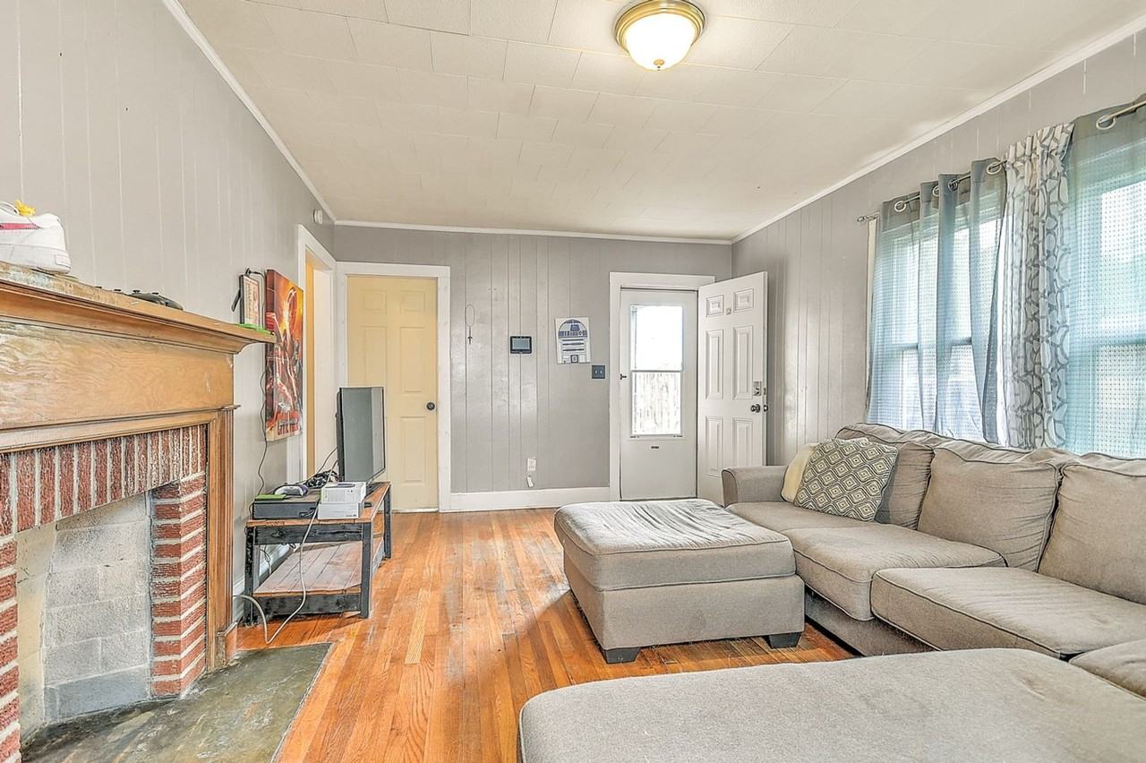 2913 Ashley St - Photo 4 of 22