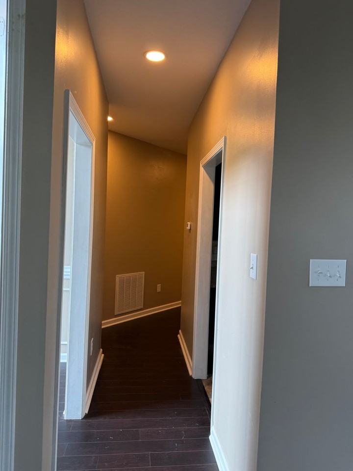 220 Ridgeway Ln - Photo 5 of 15