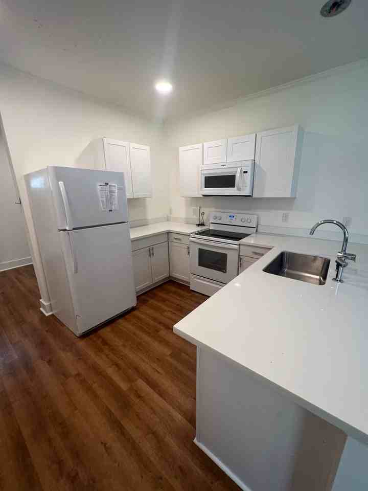 1531 1531 - 1533 Lowerline Street - 1531 Lower - Photo 5 of 14