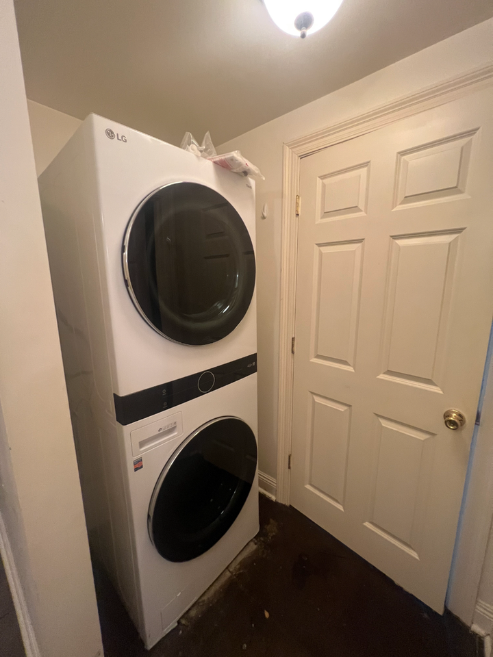 1601 Broadway St Bsmt Left - Photo 5 of 10