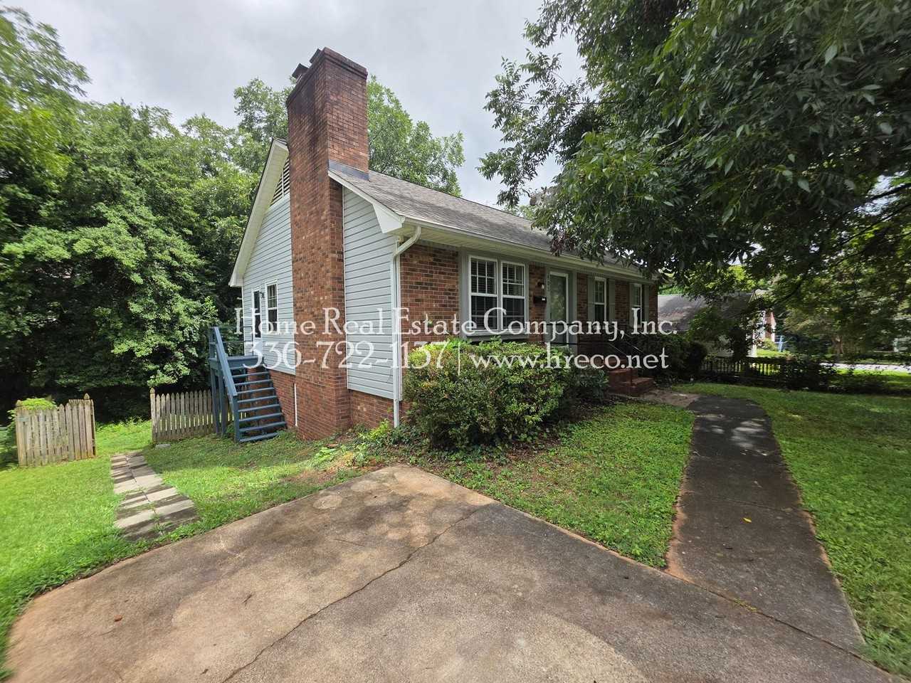 405 Wiley Ave - Photo 2 of 14