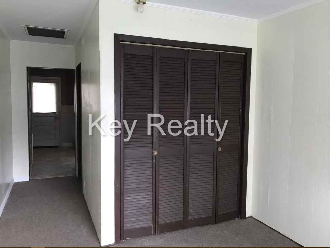 2307 Madeline St - Photo 6 of 6