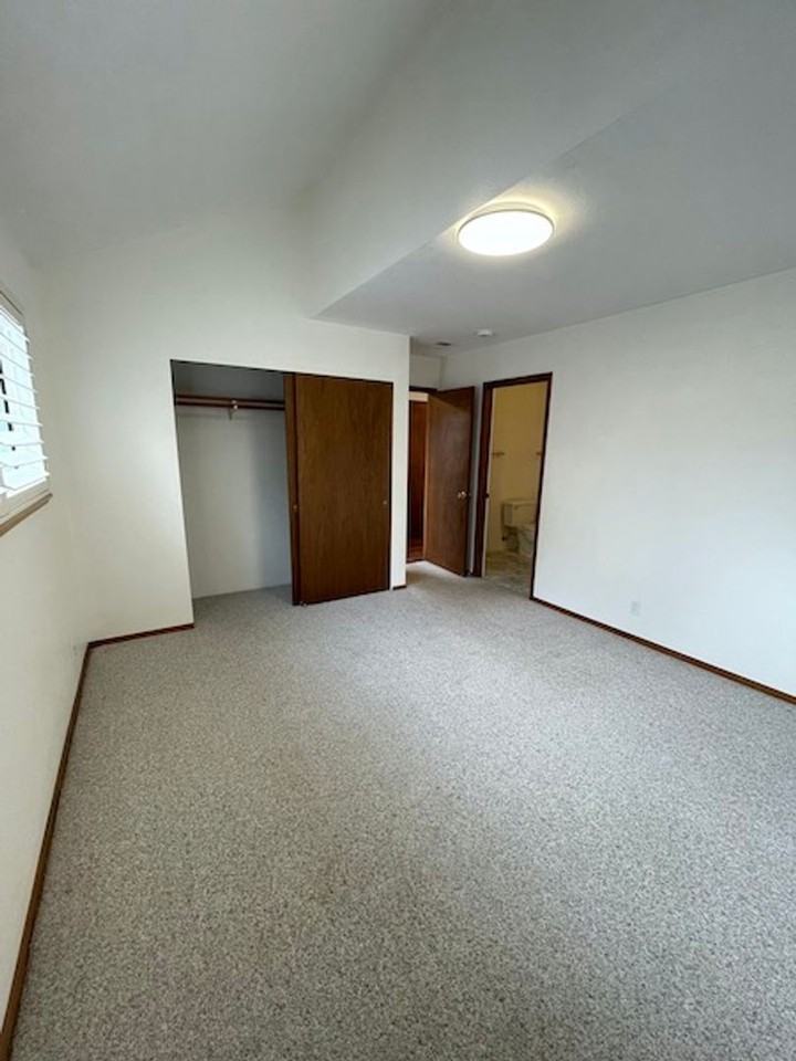 1449 Myrtle Ave #3 - Photo 4 of 15