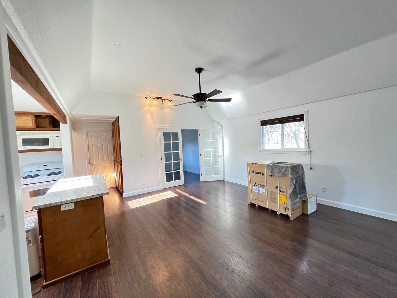 495 495 East G Street Studio - Photo 2 of 19