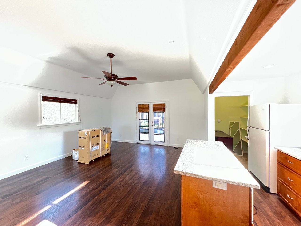 495 495 East G Street Studio - Photo 6 of 19