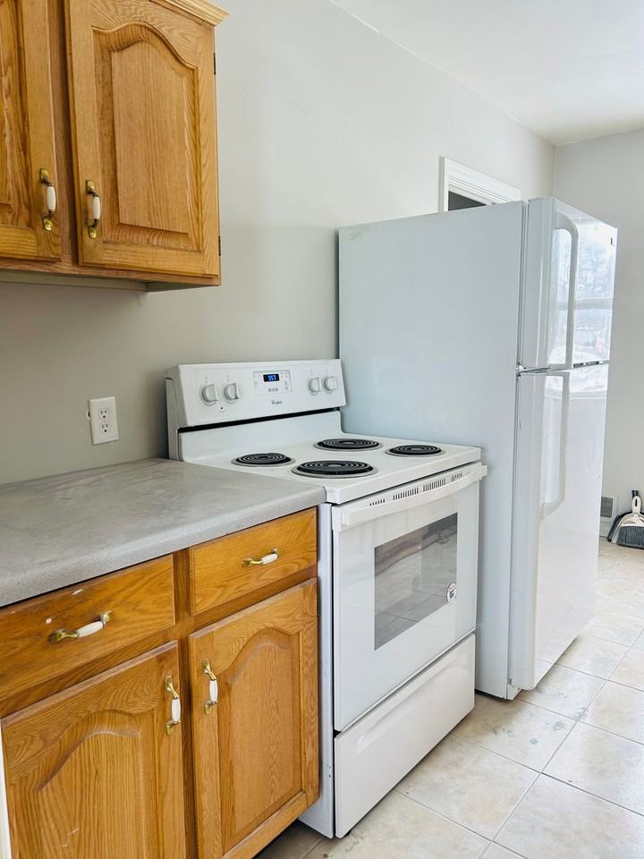 1302 S 4th Ave - Photo 3 of 17