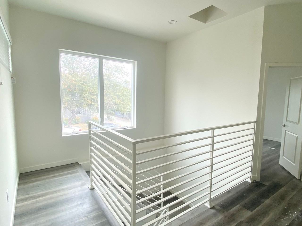 2409 1/2 S Ridgeley Dr - Photo 7 of 14