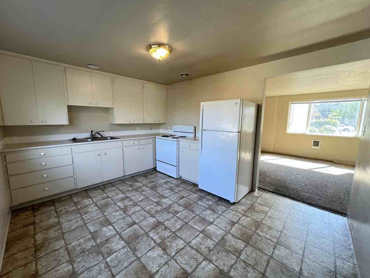 Coolidge Court - Photo 5 of 24