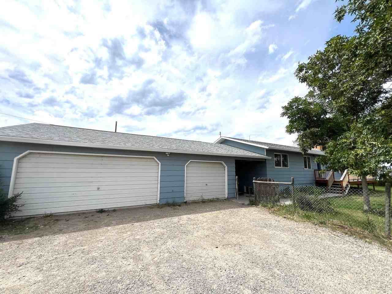 3750 Heather Dr - Photo 2 of 20