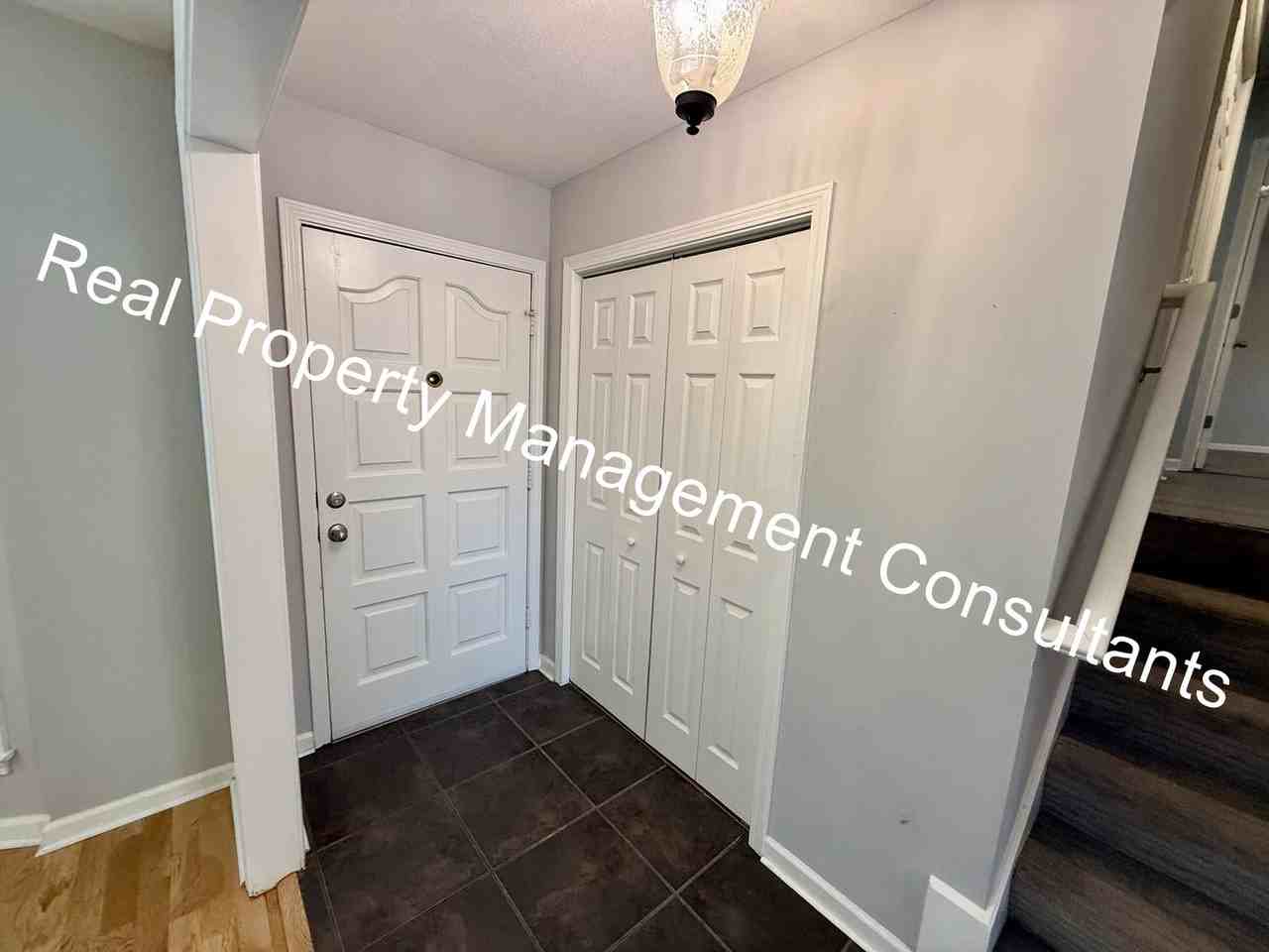 1017 S Kenwood St - Photo 3 of 29