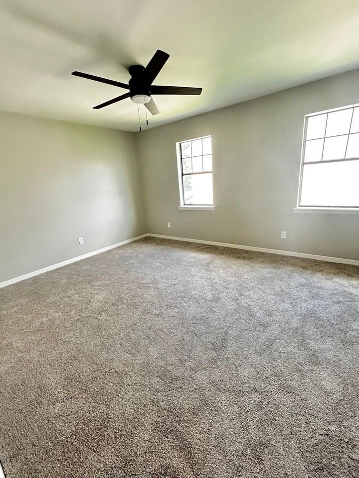 Willow Trace Apartments - Photo 7 of 8