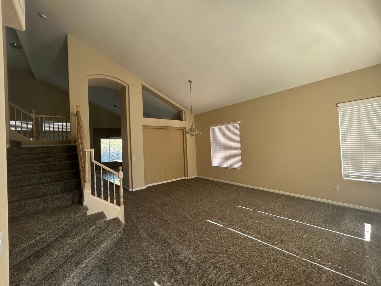 157 Lakewood Garden Dr - Photo 2 of 21