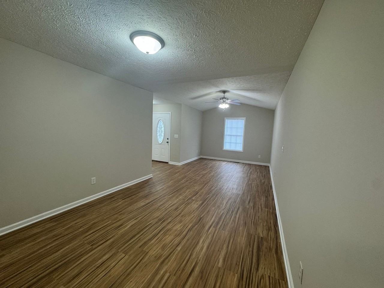 285 Kattawar Cir - Photo 2 of 12