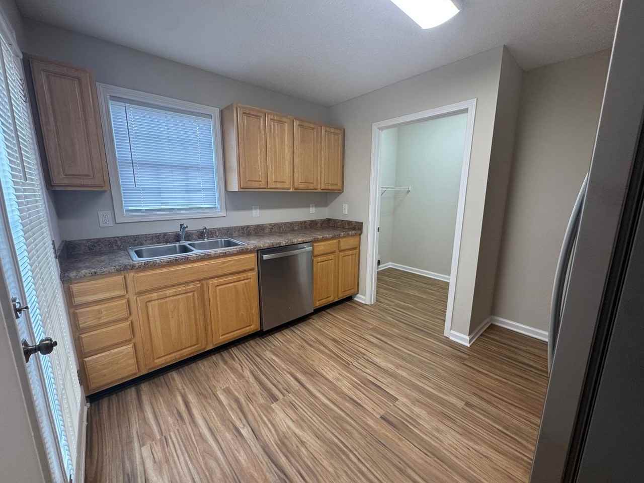 285 Kattawar Cir - Photo 3 of 12