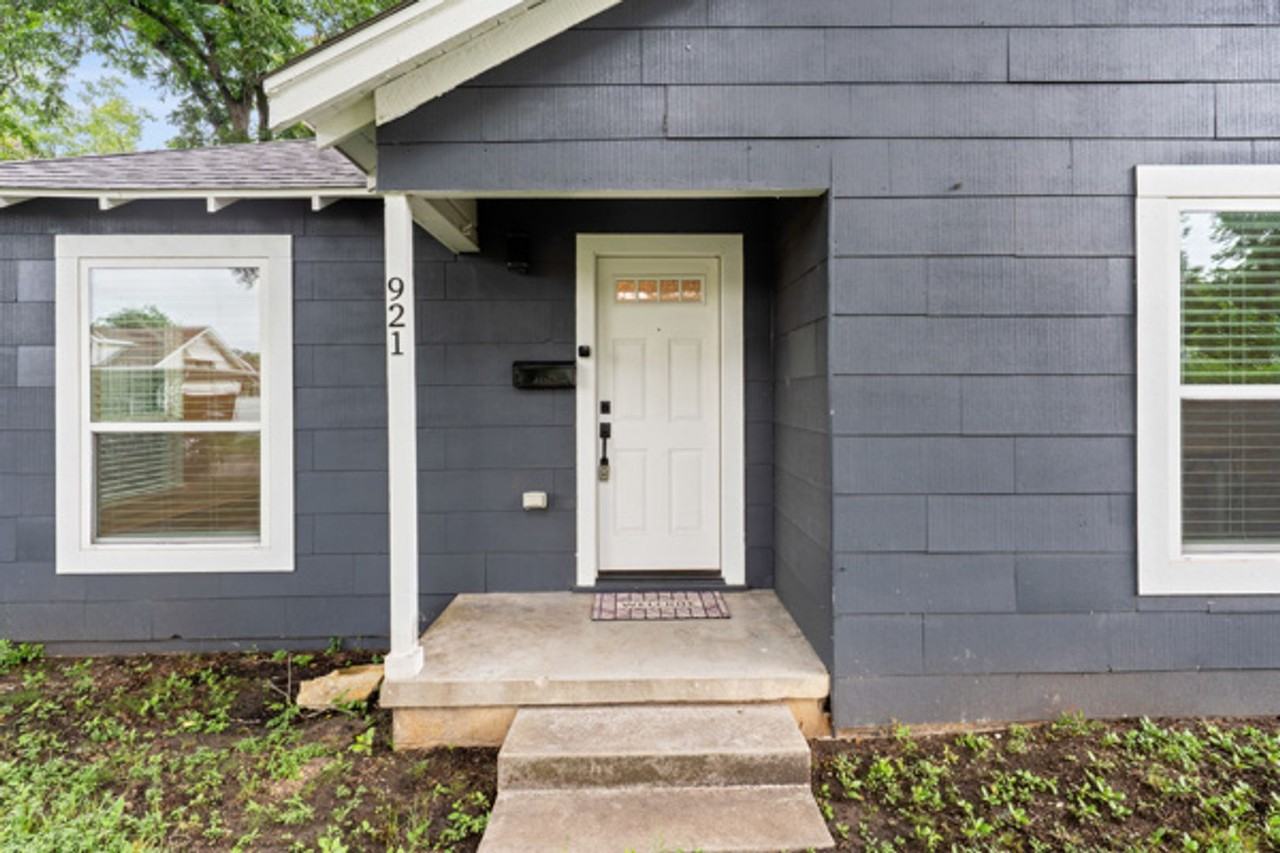 921 North 10th Street - Photo 2 of 34