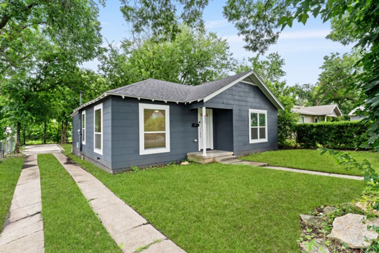 921 North 10th Street - Photo 4 of 34