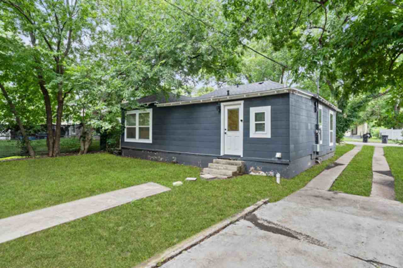 921 North 10th Street - Photo 7 of 34