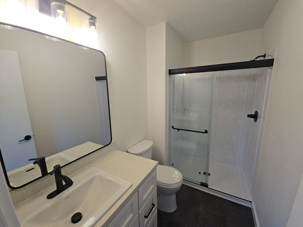 3000 Kenwood Dr - Photo 3 of 24