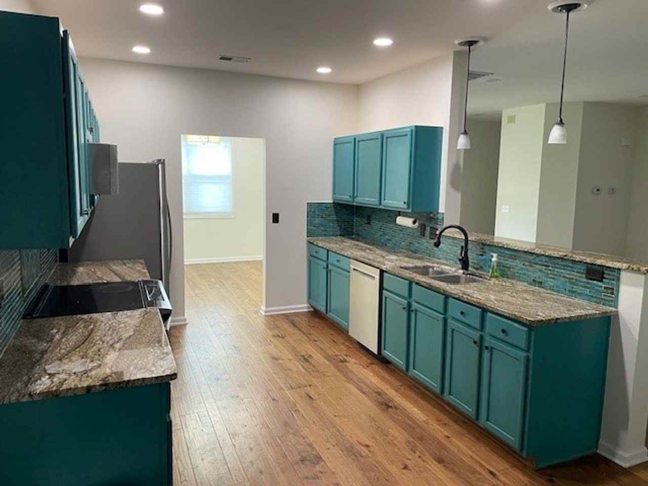 34 N Heathridge Dr - Photo 3 of 20