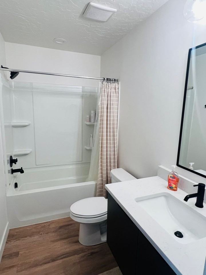 433 W 620 N #105 - Photo 2 of 6