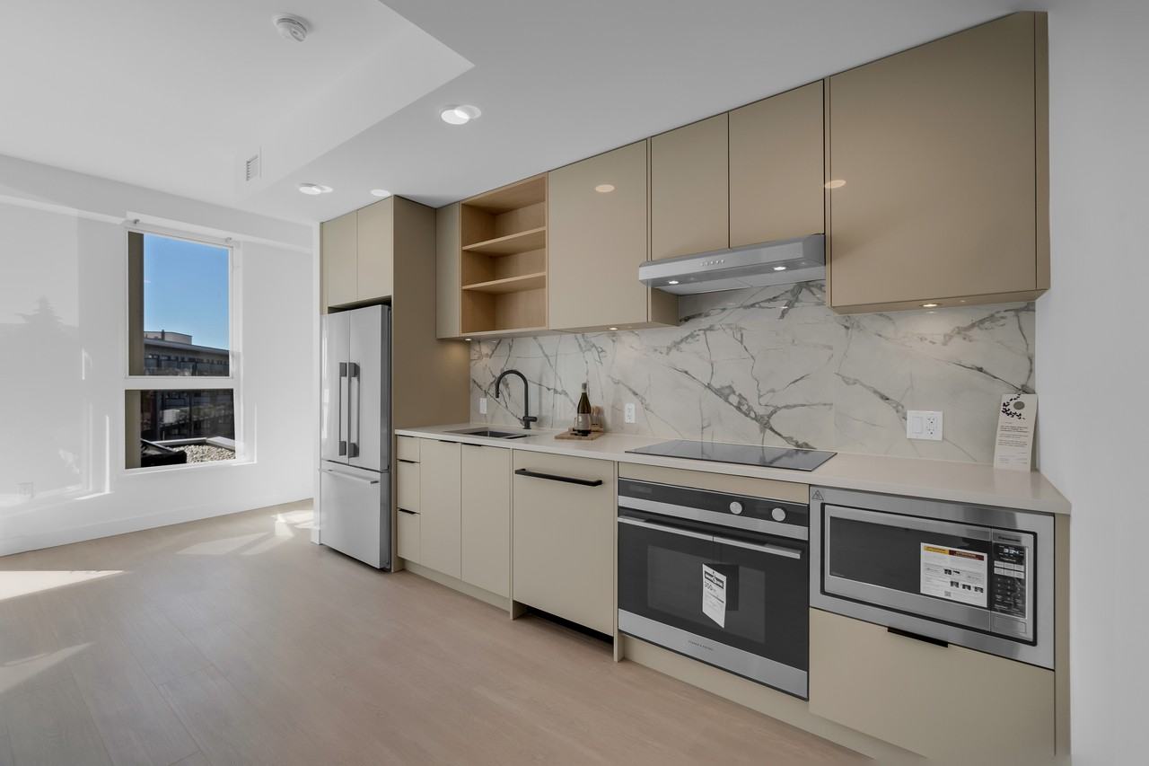 343 Saint Davids Avenue #301 - Photo 2 of 32