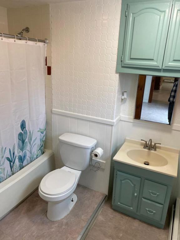 20 James St Apt 2 - Photo 2 of 16