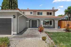 featured image of 3661 Slopeview Dr
