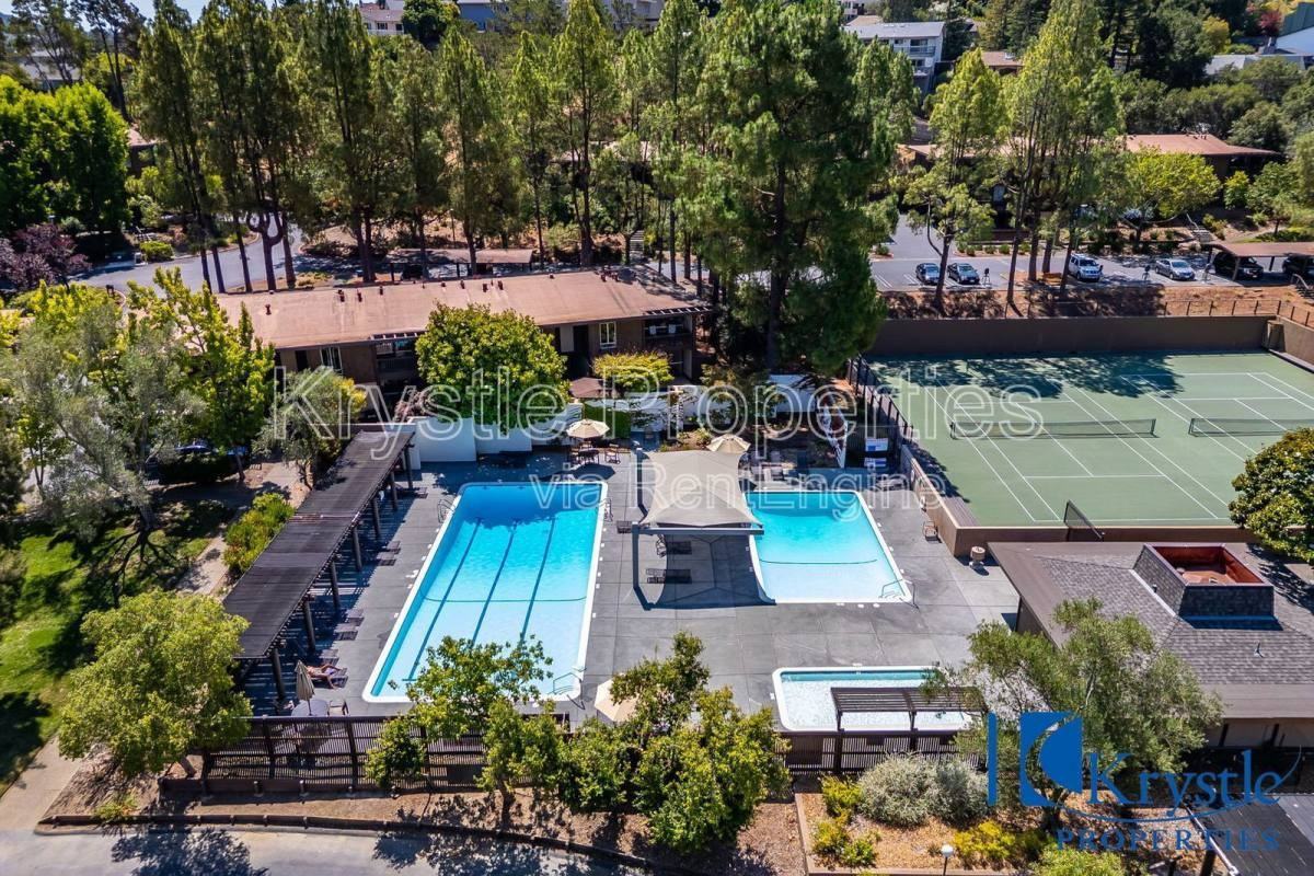 27 Forest Ln - Photo 2 of 10