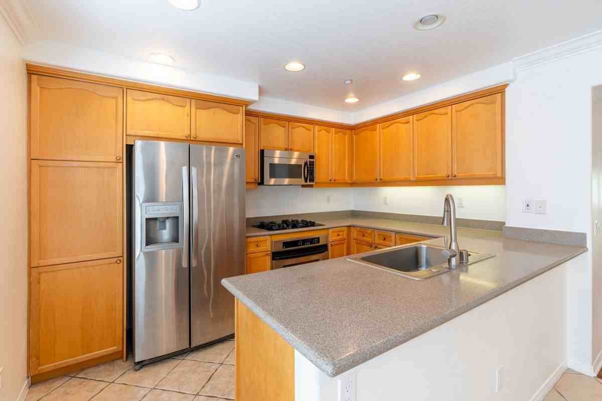 35 Bonsall - Photo 2 of 3