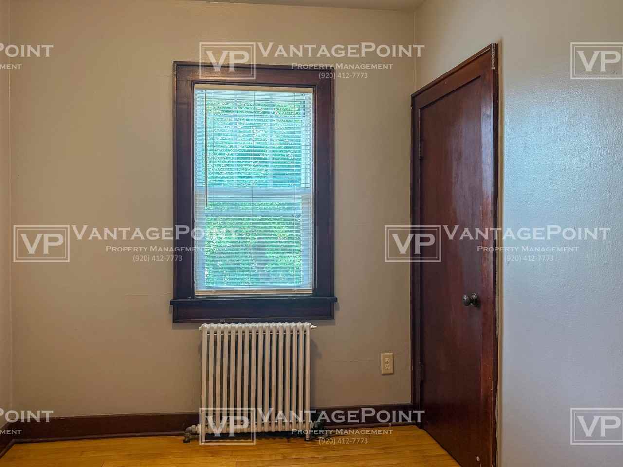 831 Derby Ln - Photo 2 of 16