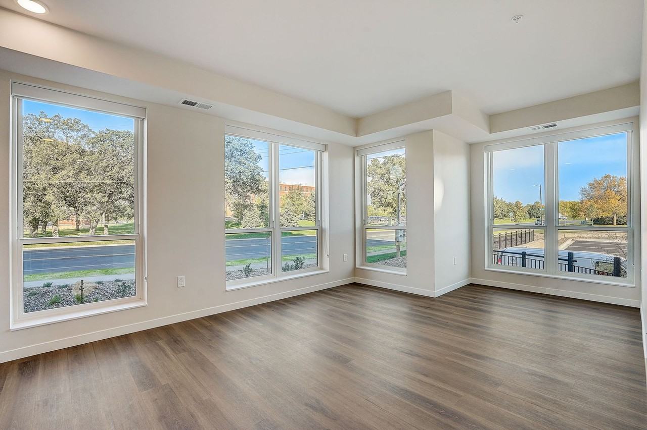 CR Crossing - Photo 7 of 46