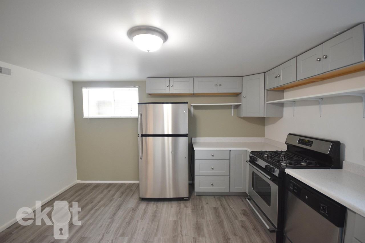 394 W Alta View Dr #2 - Photo 4 of 23