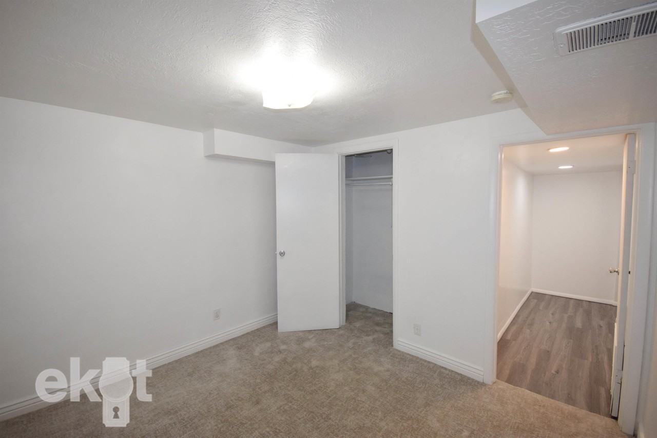 394 W Alta View Dr #2 - Photo 6 of 23