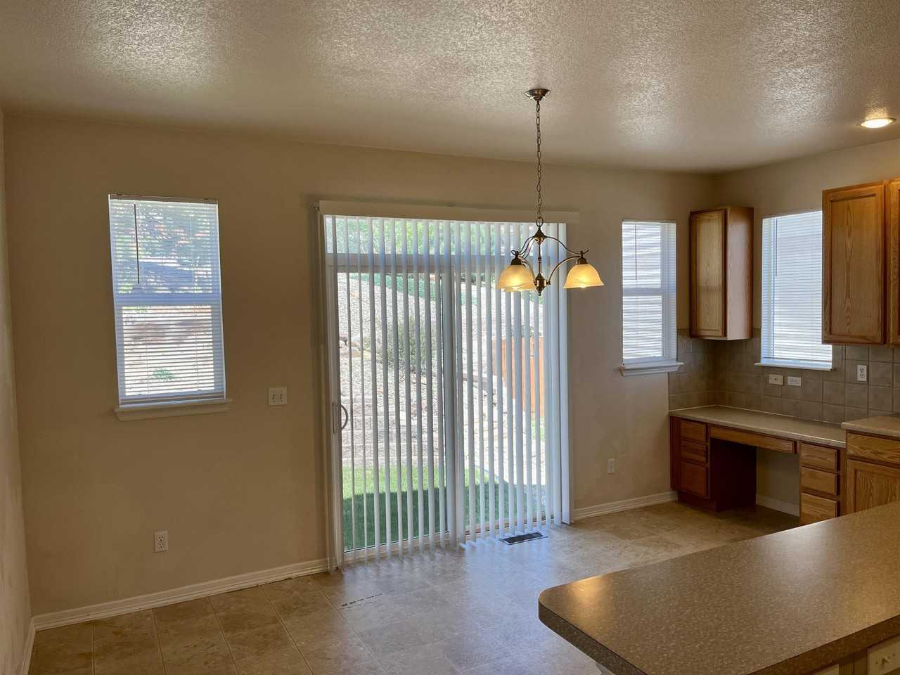 7595 Fargo Dr - Photo 6 of 21