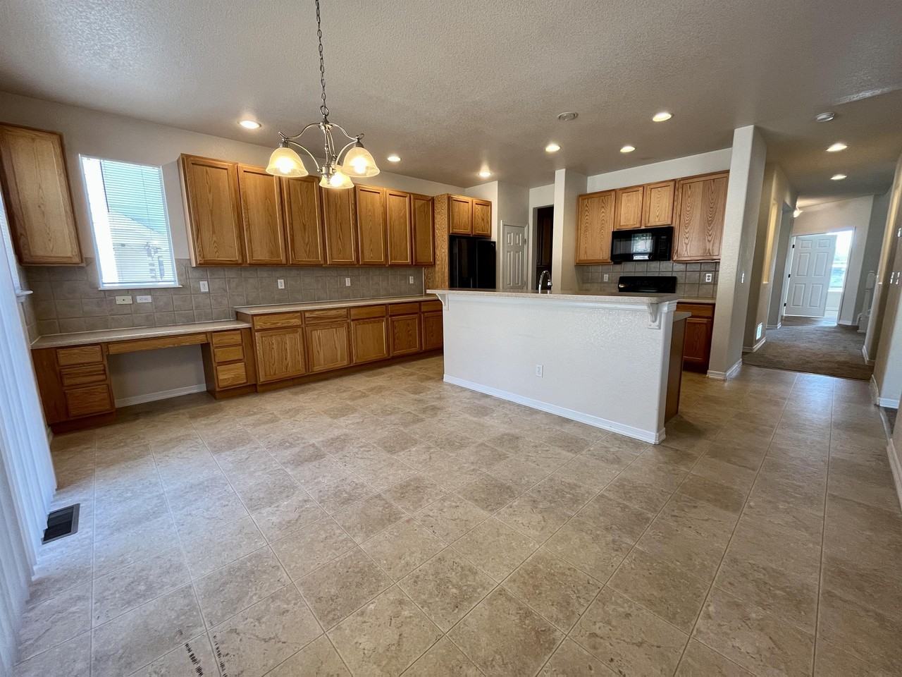 7595 Fargo Dr - Photo 2 of 21