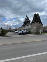 featured image of 3760 Hawthorne Ave Ne